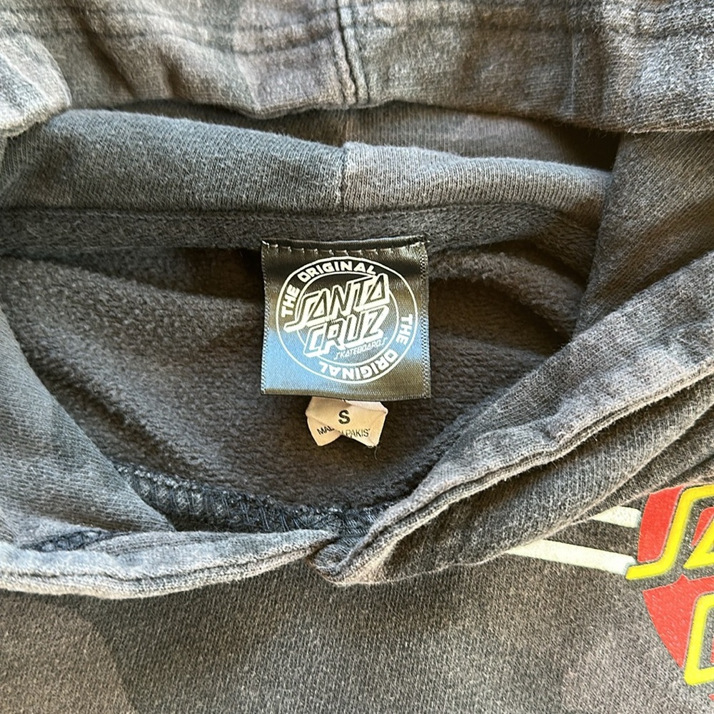Santa Cruz skateboards kids hoodie - Picture 2 of 3